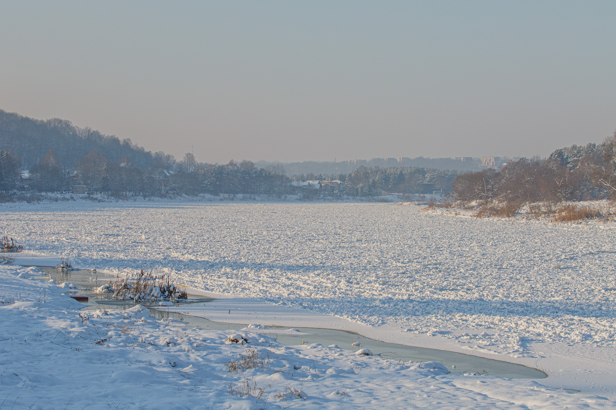 Ledų sangrūdos Neryje