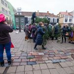 Eglišakių dalybos rotušės aikštėje