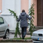 Eglišakių dalybos rotušės aikštėje