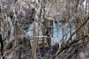 Apleista pionerių stovykla prie Kauno marių