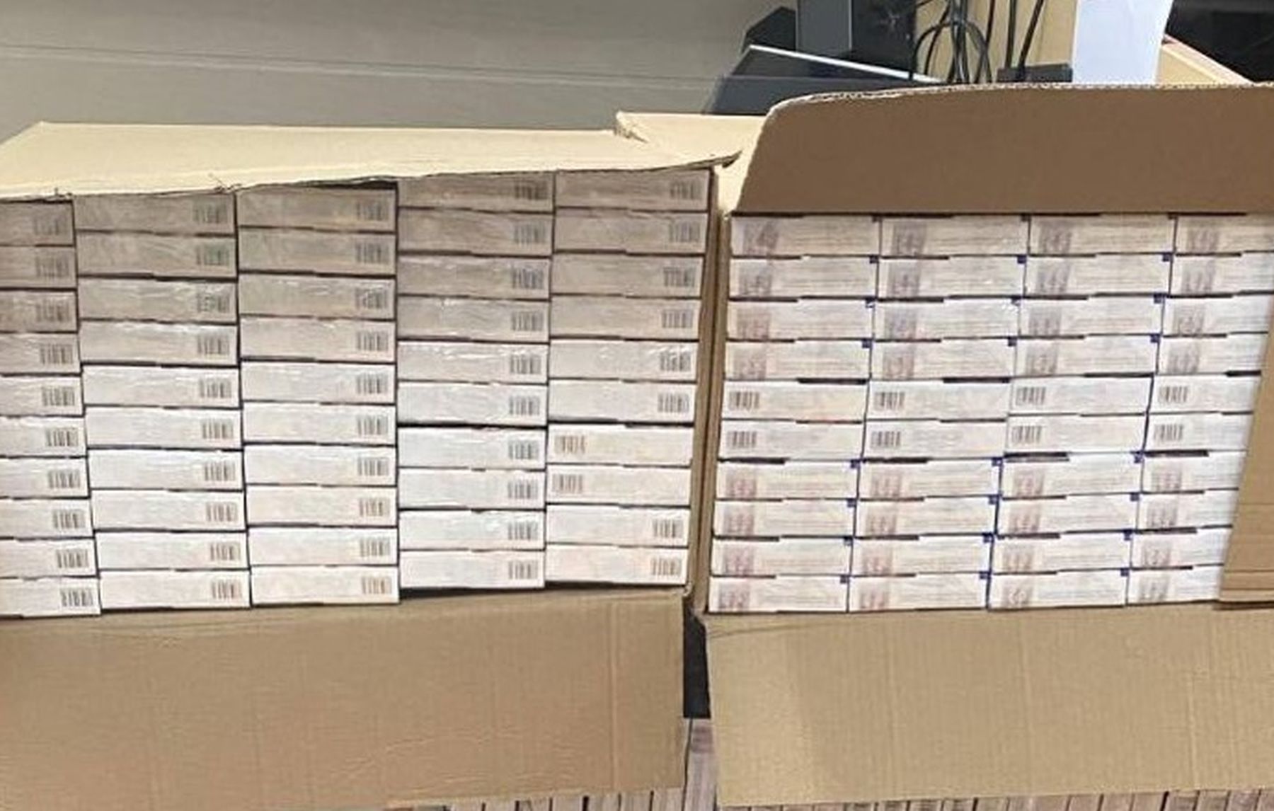 Nelegali cigarečių siunta / Kauno AVPK nuotr.