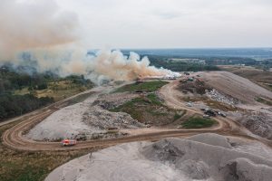 Gaisras Lapių sąvartyne / R. Tenio nuotr.