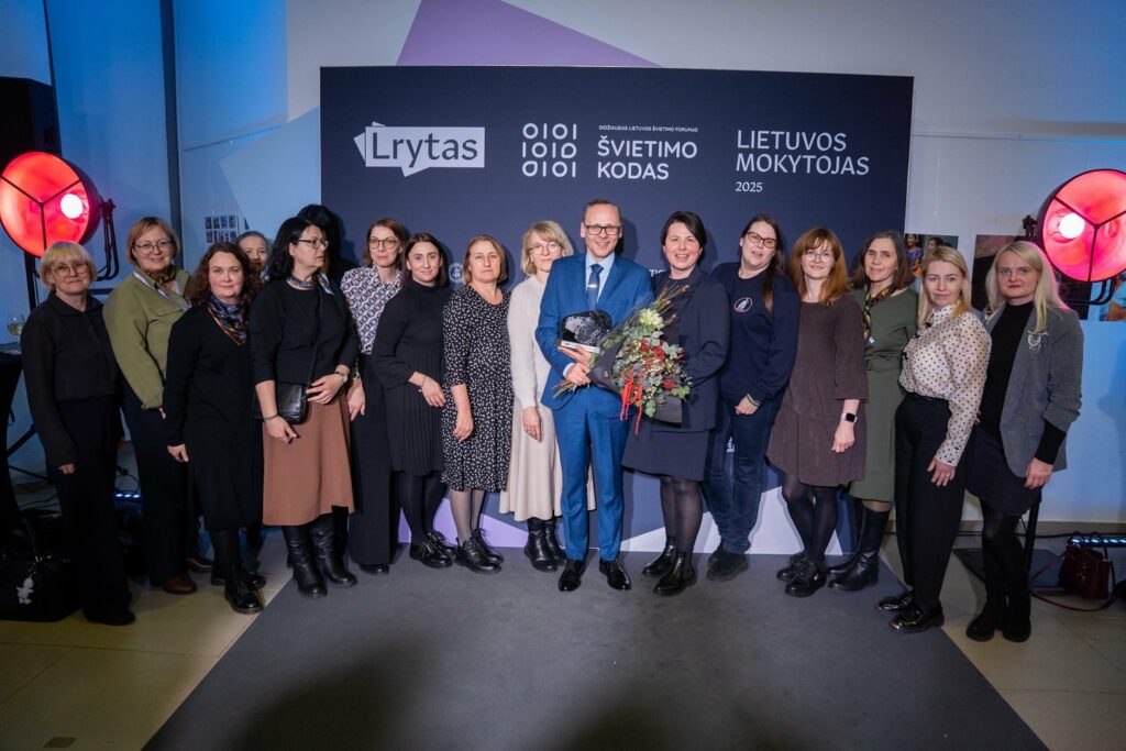 Forumas „Švietimo kodas“ ir „Lietuvos mokytojas 2025“ apdovanojimai / T. Bauro / R. Vilkelio ir G. Bitvinsko / lrytas nuotr.