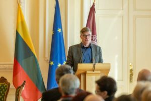 Metų Tolerancijos žmogumi paskelbtas Z. Vitkus, L. Donskio premija įteikta gimnazijos mokytojai / A.Barkausko nuotr.