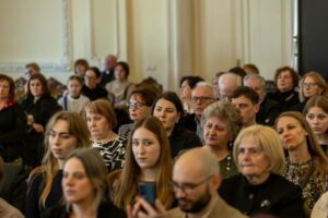Metų Tolerancijos žmogumi paskelbtas Z. Vitkus, L. Donskio premija įteikta gimnazijos mokytojai / A.Barkausko nuotr.