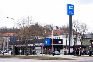 „PRO BRO Express“ tunelinė automobilių plovykla / Organizatorių nuotr.