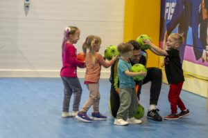 Vaikų judesio, sporto ir pramogų studija „Strong Kids Studio“ / Organizatorių nuotr.
