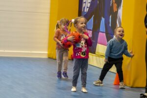 Vaikų judesio, sporto ir pramogų studija „Strong Kids Studio“ / Organizatorių nuotr.
