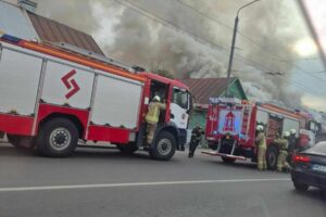 Gaisras Jurbarko gatvėje / Skaitytojų nuotr.