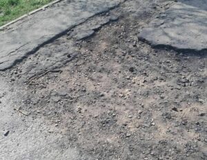 Ištrupėję šaligatviai Kaune / Skaitytojo nuotr.