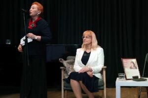 Vieno lito premijos įteikimas / M. Patašiaus nuotr.