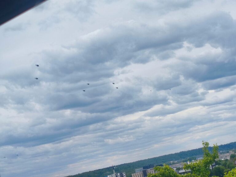 Kariniai sraigtasparniai / Skaitytojų nuotr.