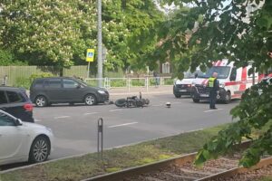 Motociklo avarija A. Juozapavičiaus pr. / Skaitytojos nuotr.