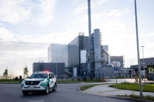 Gaisro Kauno kogeneracinėje jėgainėje gesinimo darbai / T. Biliūno / BNS nuotr.
