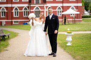 Susituokė grupės „Bernužėliai“ narys N. Liubertas ir jo mylimoji Ieva / G. Bitvinsko nuotr.