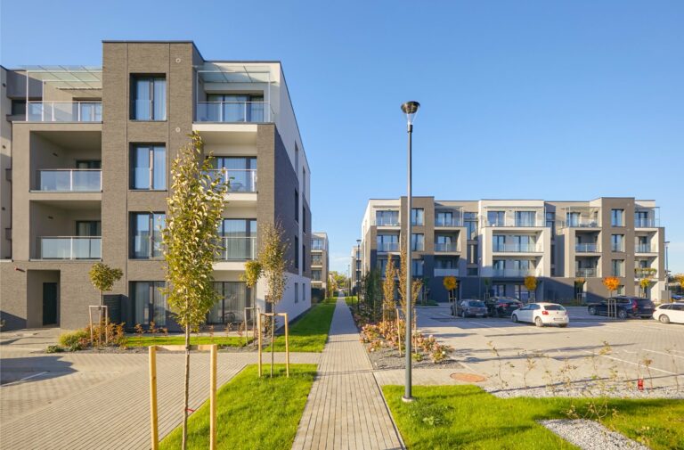 Ekspertų įžvalgos apie butų pasirinkimą Kaune – miesto centras prieš užmiestį: pirkėjų pasirinkimai atskleidžia skirtingus požiūrius į gyvenimo kokybę