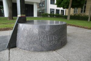 Vienybės aikštės ąžuolas / M. Patašiaus nuotr.