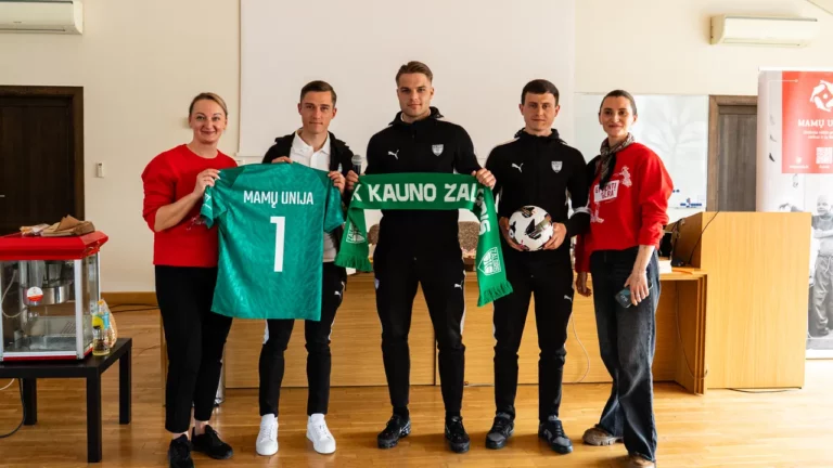 FK „Kauno Žalgiris“ ir „Mamų unija“ Kauno klinikose / žalgiris.lt nuotr.