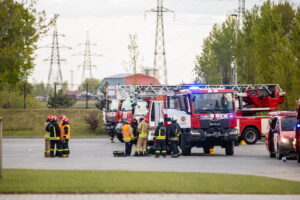 Gaisro Kauno kogeneracinėje jėgainėje gesinimo darbai / T. Biliūno / BNS nuotr.