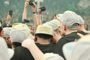 Žalgiriečių rankose – LKL taurė ir čempionų žiedai / R. Tenio nuotr.