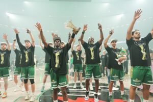 Žalgiriečių rankose – LKL taurė ir čempionų žiedai / R. Tenio nuotr.