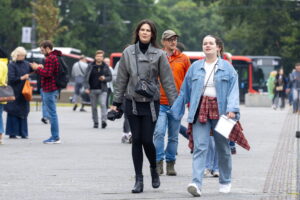 Į „Guns N' Roses“ koncertą plūsta gerbėjai / T. Biliūno / BNS nuotr.