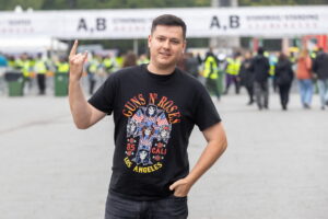 Į „Guns N&#039; Roses“ koncertą plūsta gerbėjai / T. Biliūno / BNS nuotr.