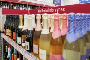 Jonučiuose duris atvėrė „Vynoteka“ / R. Tenio nuotr.