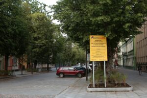 Rekonstruota Laisvės alėjos atkarpa ir suoleliai / M. Patašiaus nuotr.