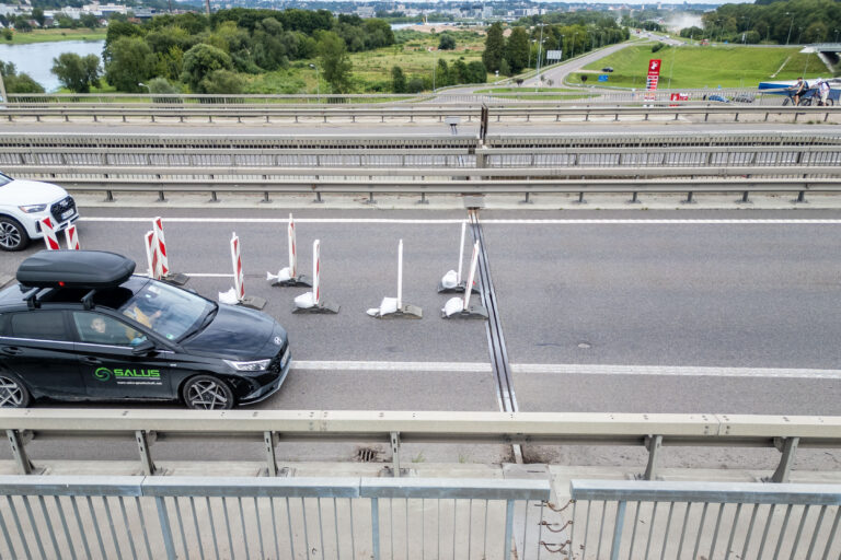 Incidentas ties Lampėdžių tiltu / E. Ovčarenko, BNS nuotr.